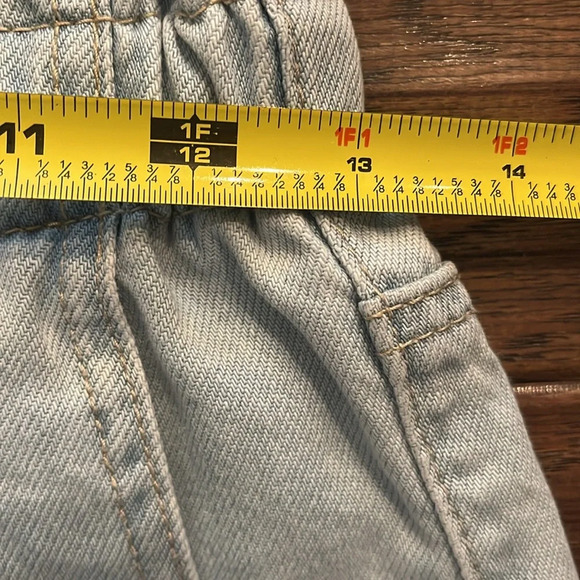 GB High Rise Elastic Waist Paper Bag Cuffed Light Wash Denim Shorts Size S - Picture 4 of 7